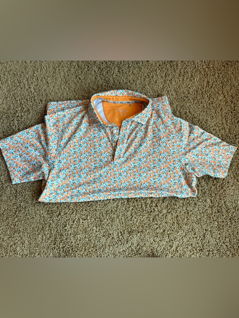 Walter Hagen Oranges Patterned Men's golf Shirt size small body